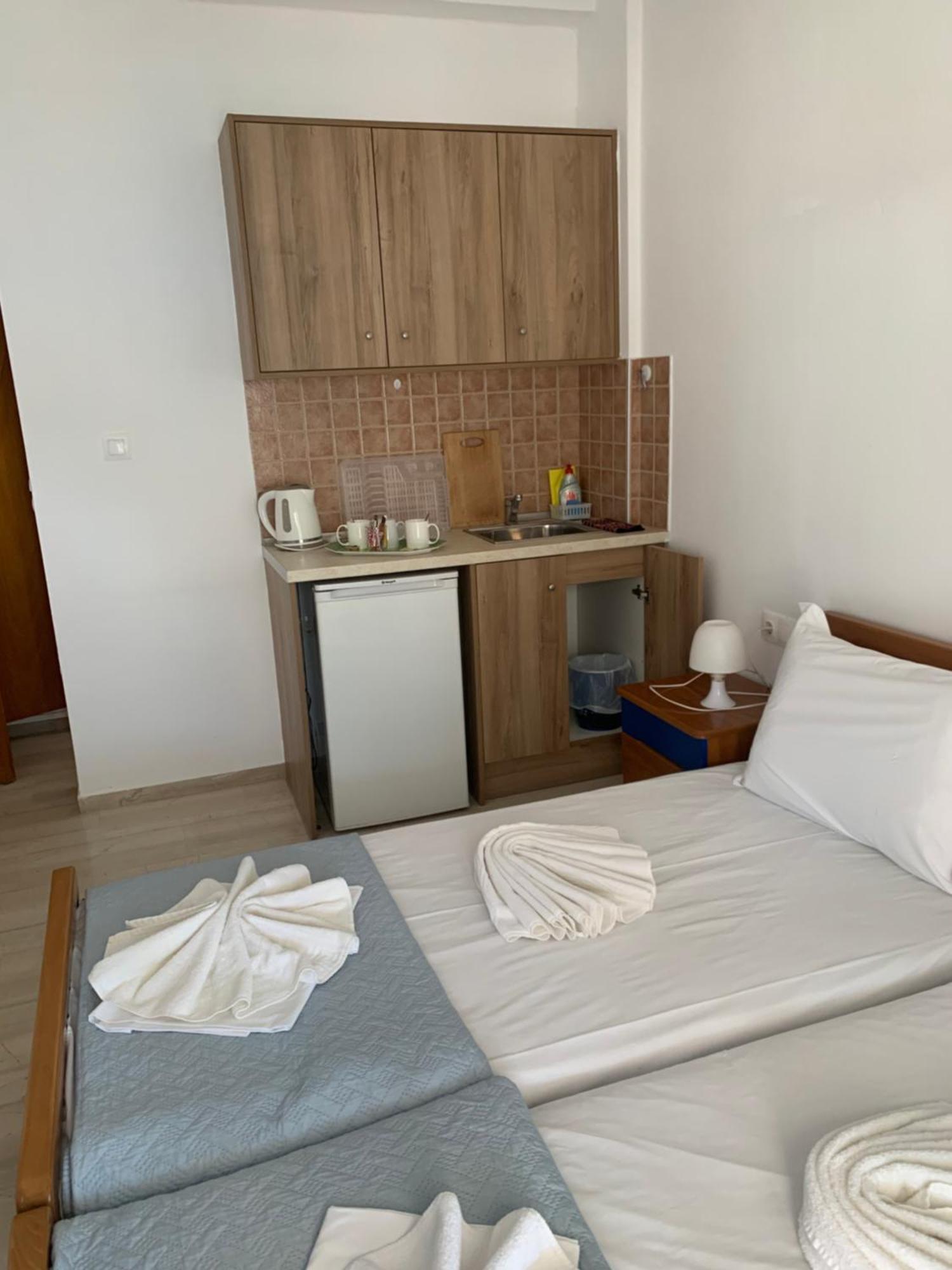 Sea View Studios Bali Harbour Beach Exterior photo